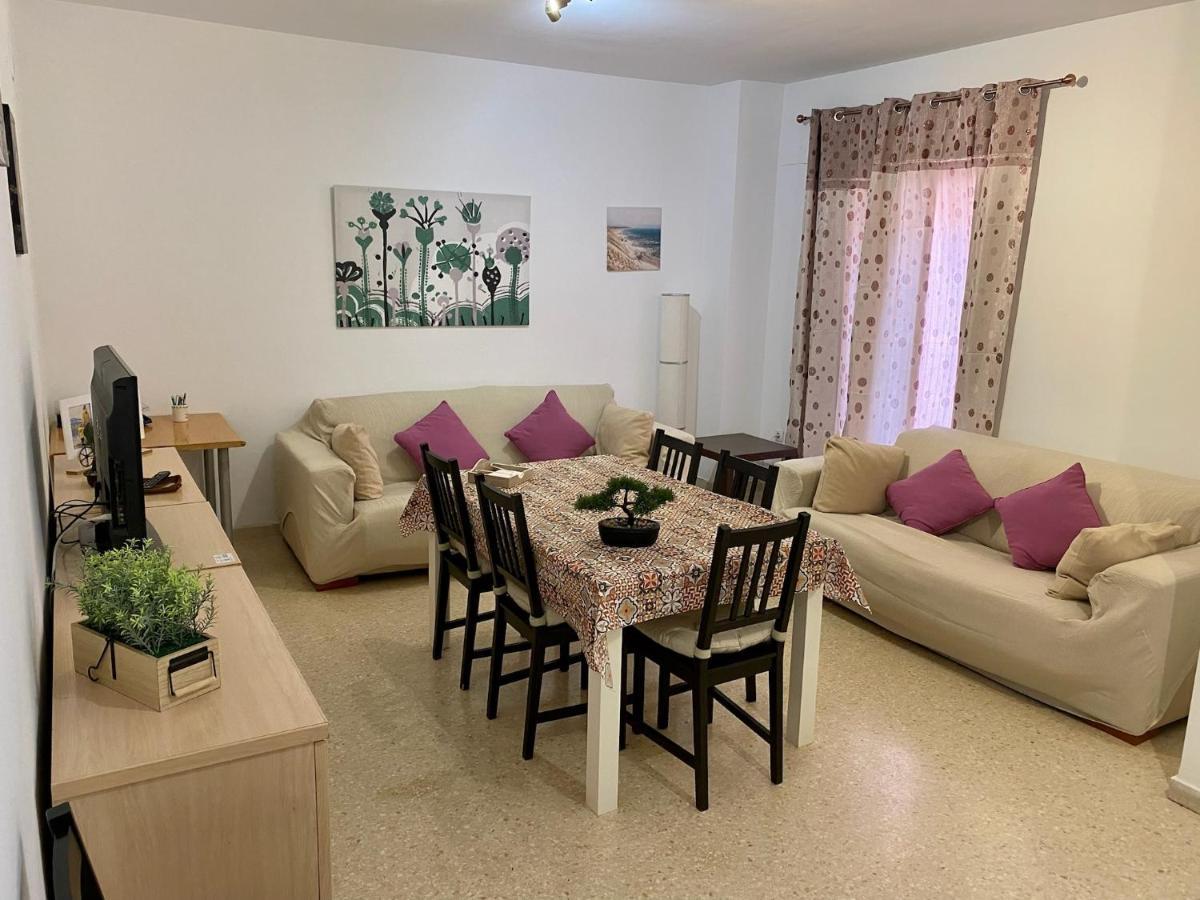Sevilla. Gerena Casa Rural Para Familia O Profesionales Luaran gambar