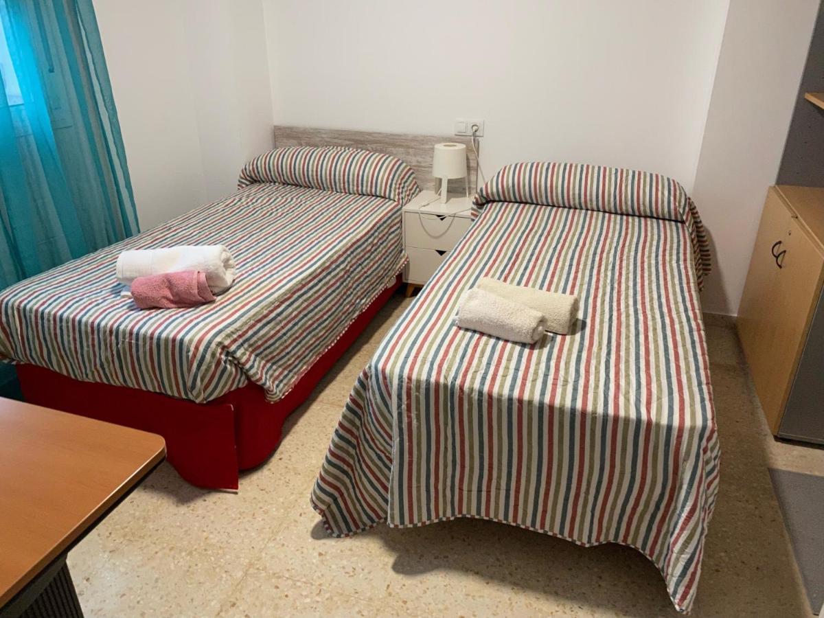 Sevilla. Gerena Casa Rural Para Familia O Profesionales Luaran gambar